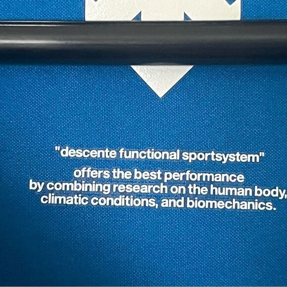 Descente Insulated WaterProof Interior Pockets Ski Jacket - Picture 6 of 16